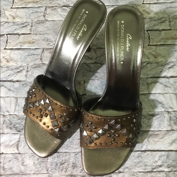 COUTURE DONALD J PLINER HEELS - Picture 2 of 3